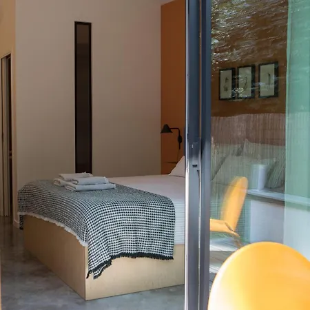 Salty Woods Lodge, D'hotes 3*