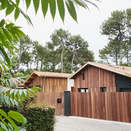 Bed & Breakfast Salty Woods Lodge, D'hotes 3*