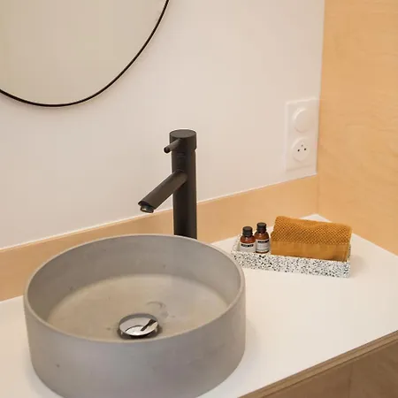 Salty Woods Lodge, D'hotes