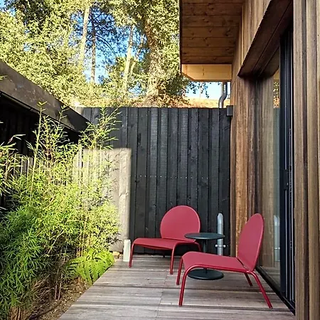 Salty Woods Lodge, D'hotes Oda ve Kahvaltı 3*